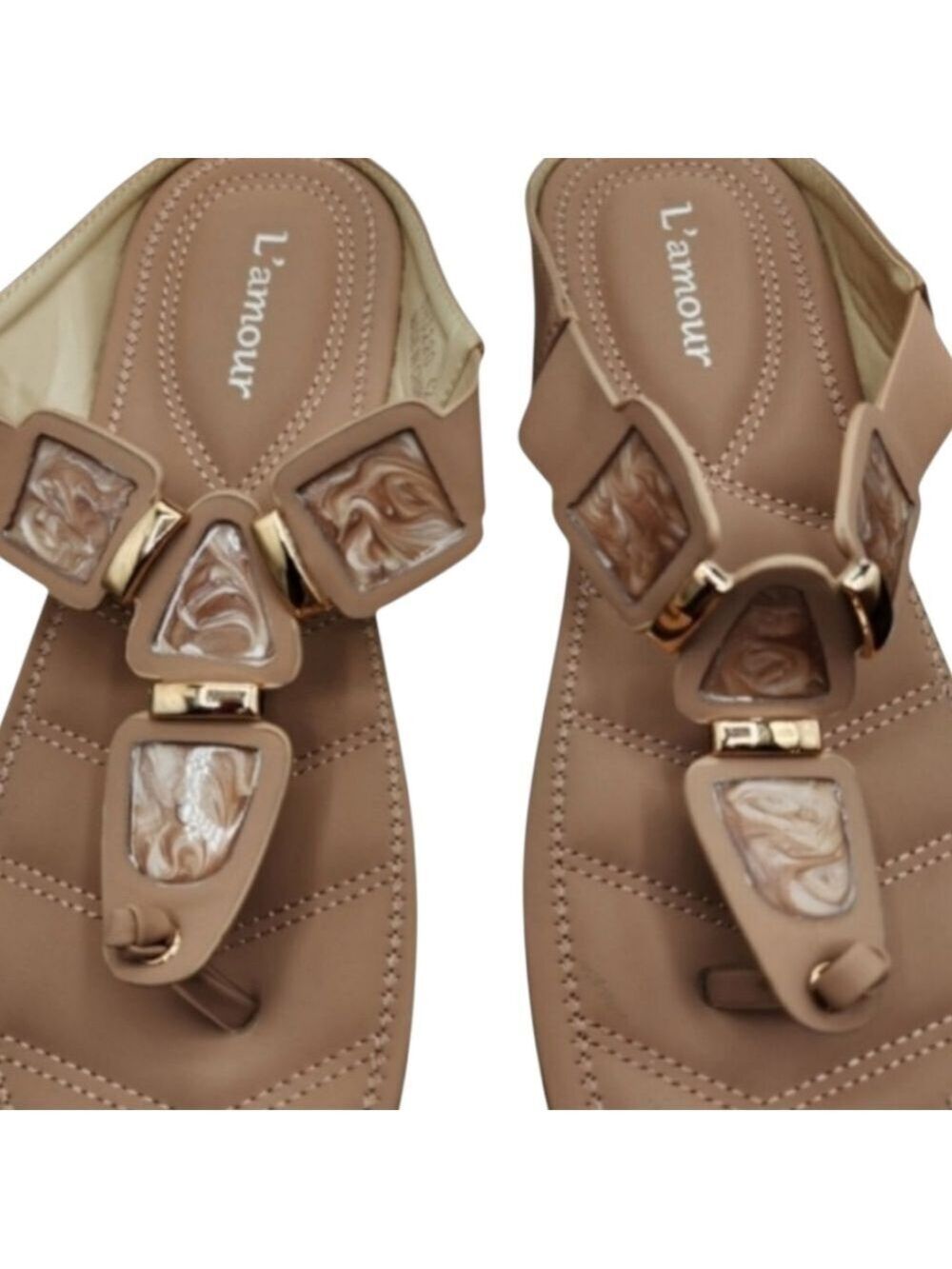 EU 40 L’Amour Neutral Tan Soft Power Sandals Gold Accent Low Wedge